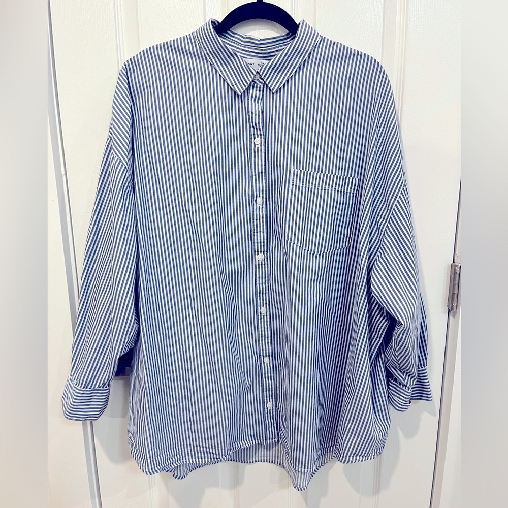 Old Navy blue and white striped boyfriend shirt